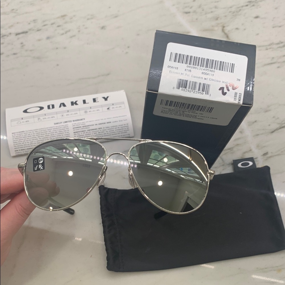 Oakley Silver Aviator Sunglasses - Picture 2 of 5